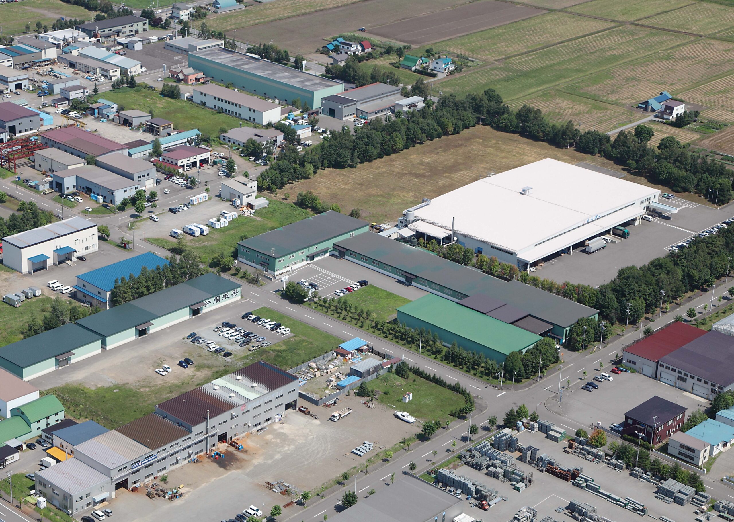 片桐紙器本社工場全景